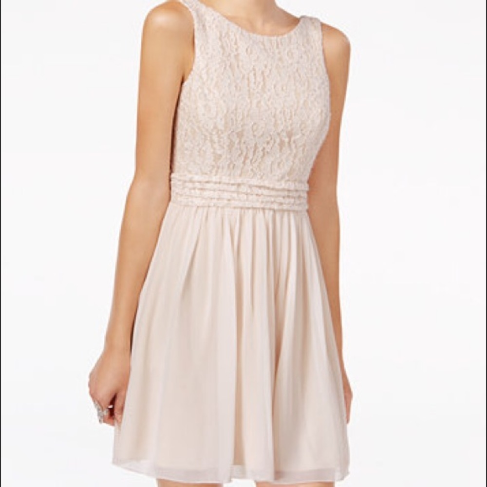 BLUSH FORMAL DRESS